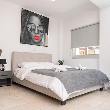 Appartments In The Historic Center Near Beach Limassol Exterior foto