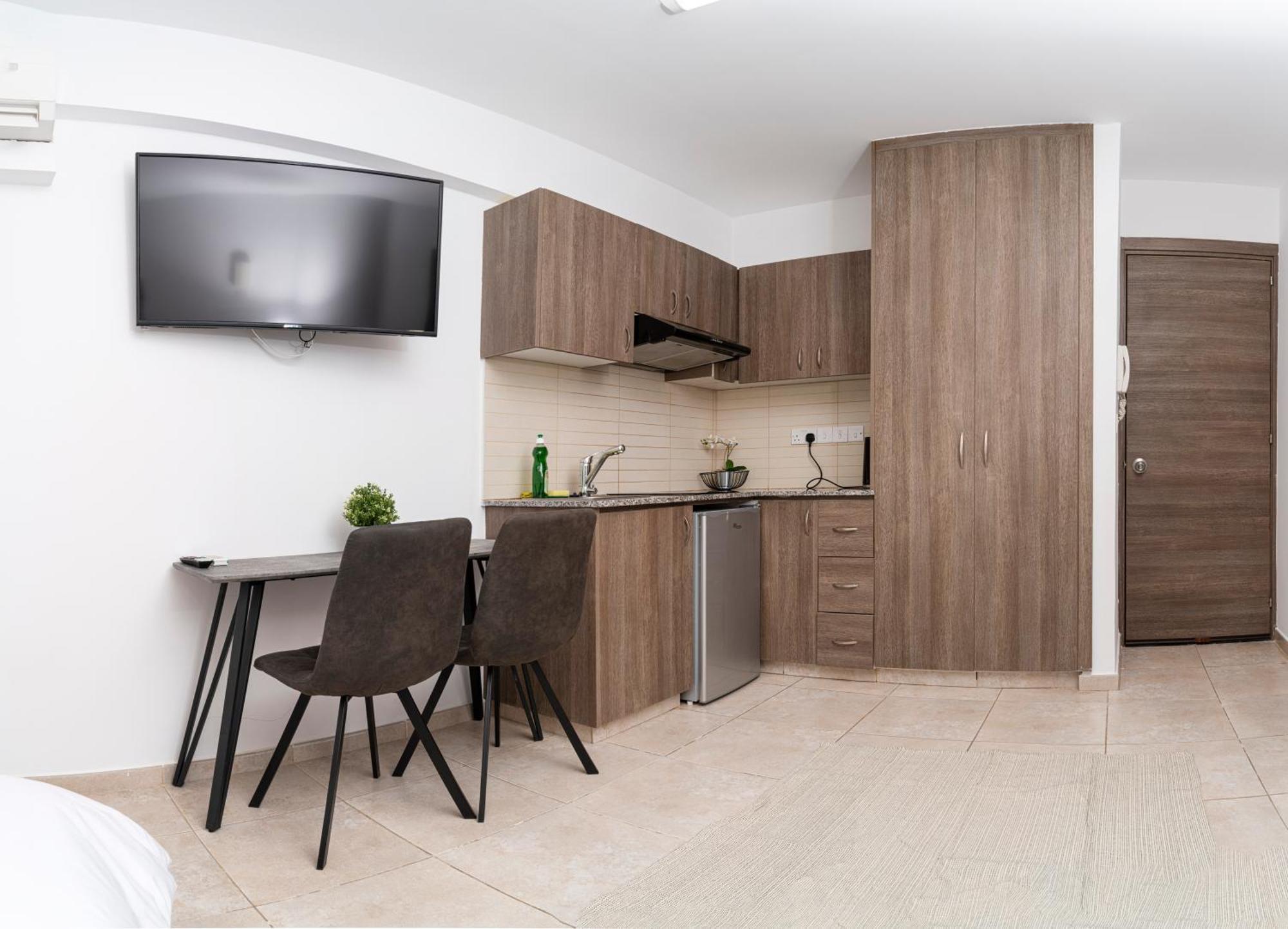 Appartments In The Historic Center Near Beach Limassol Exterior foto